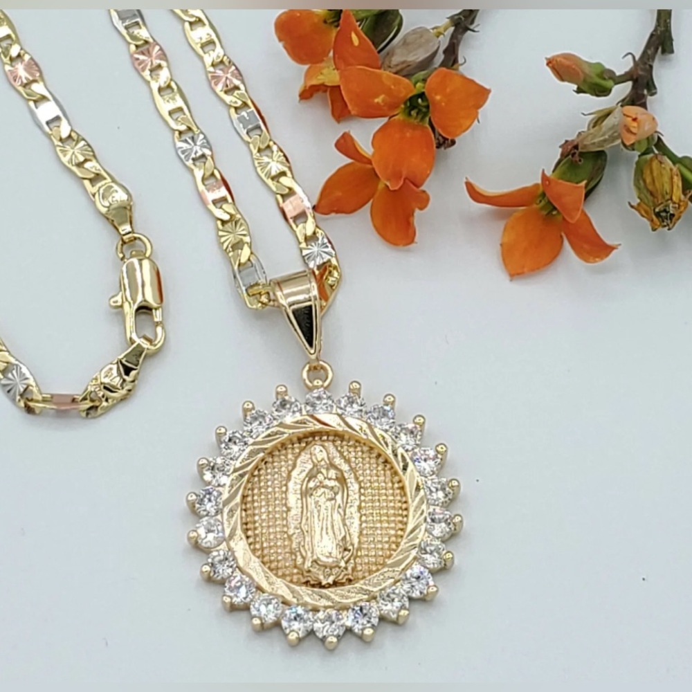 Gold Plated Our Lady Virgen Guadalupe Pendant & Chain Necklace. Oro Laminado